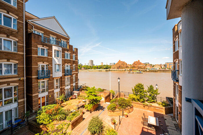 1 Bedroom Flat To Rent In Hampton Court, King And Queen Wharf, Rotherhithe, London, SE16