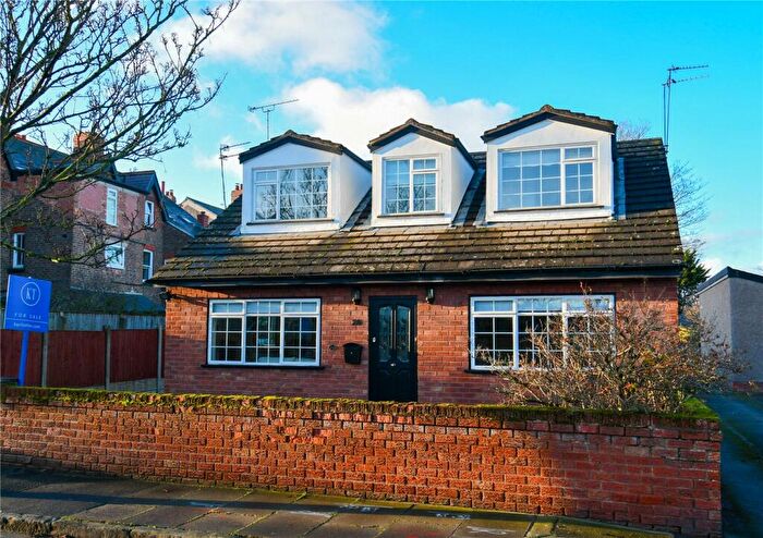 3 Bedroom Detached House For Sale In Valentia Road, Hoylake, Wirral, CH47
