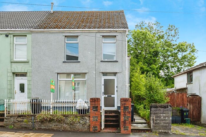 3 Bedroom End Of Terrace House For Sale In Fforest Hill, Aberdulais, Neath, SA10