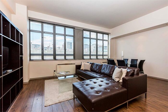 1 Bedroom Flat To Rent In City Road, Old Street, EC1V