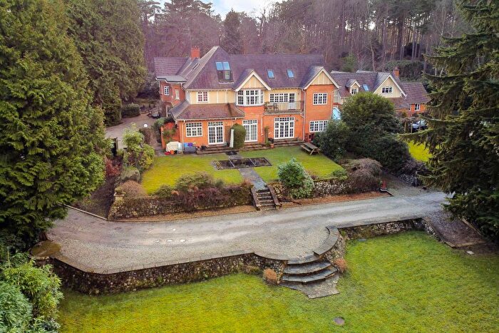 4 Bedroom Detached House For Sale In Pirbright Road, Normandy, GU3