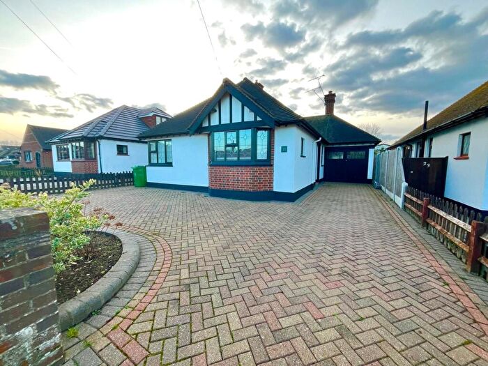 3 Bedroom Bungalow To Rent In Samuels Drive, Thorpe Bay, Essex, SS1
