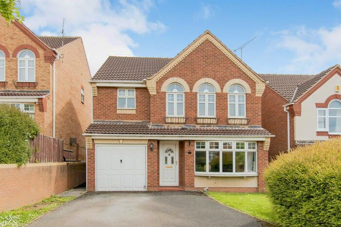 4 Bedroom Detached House To Rent In Hampshire Close, Pontefract, WF8