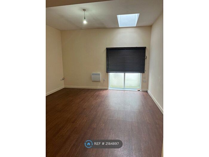 1 Bedroom Flat To Rent In New Central Building, Long Eaton, Nottingham, NG10