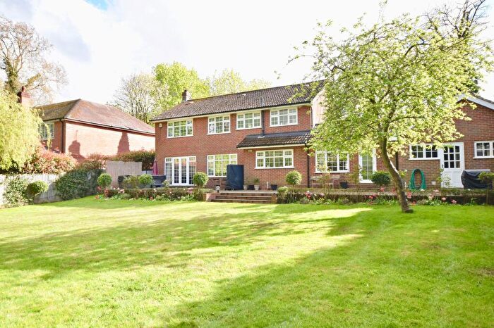 5 Bedroom Detached House For Sale In Headley Road, Leatherhead, KT22