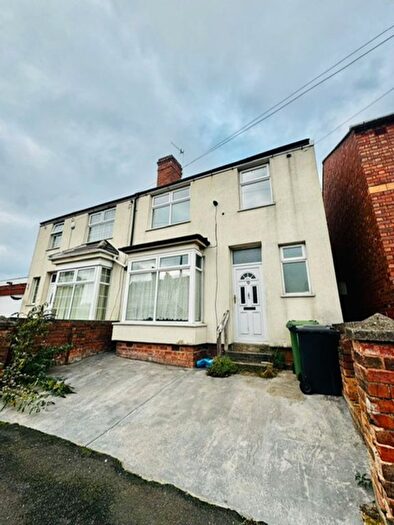 3 Bedroom Semi-Detached House To Rent In Richmond Road, Dudley, DY2