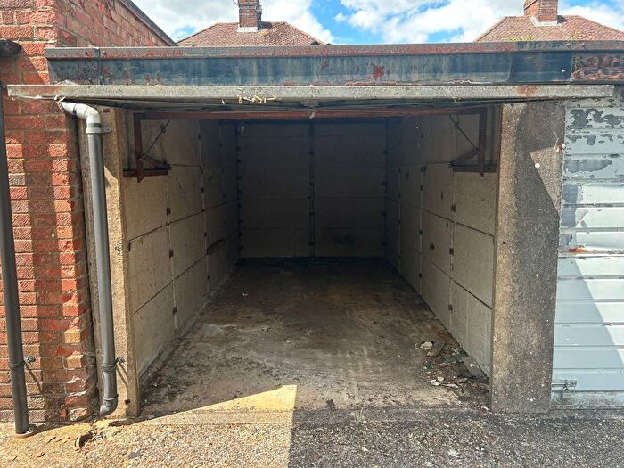 Property For Sale In Britain Street, Dunstable, LU5