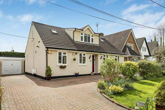 4 Bedroom Detached House For Sale In Russell Road, Tokers Green, Reading, RG4