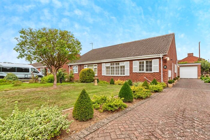 2 Bedroom Semi-Detached Bungalow For Sale In Maltings Lane, Gonerby Hill Foot, Grantham, NG31