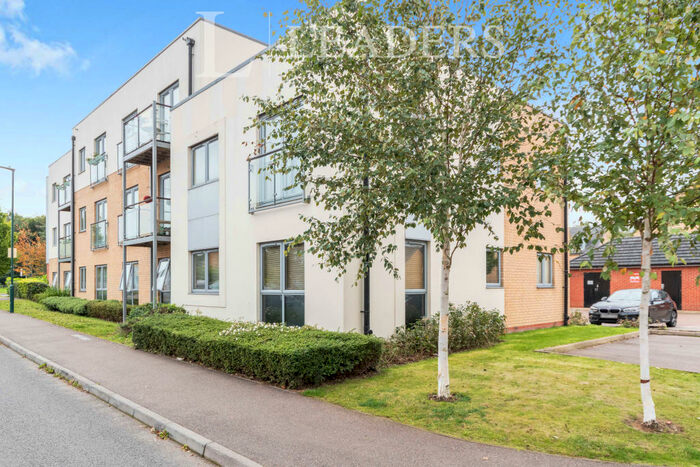 2 Bedroom Apartment To Rent In Swallowtail Court, Stevenage, SG1