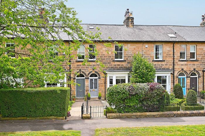 4 Bedroom Terraced House For Sale In West End Avenue, Harrogate, HG2