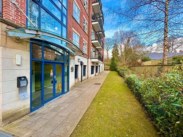 2 Bedroom Flat To Rent In Carisbrooke Road, Far Headingley, Leeds, LS16