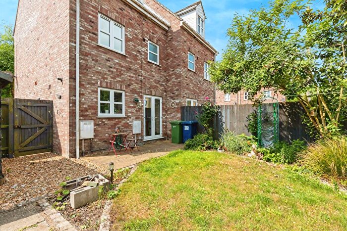 3 Bedroom Semi-Detached House For Sale In Old Bakery Close, Wimblington, March, PE15