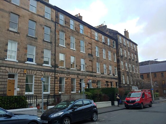 5 Bedroom Flat To Rent In Rankeillor Street, Edinburgh, EH8