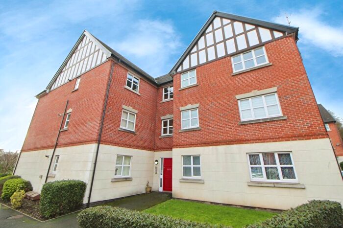 2 Bedroom Apartment For Sale In Freshwater View, Northwich, Cheshire, CW8