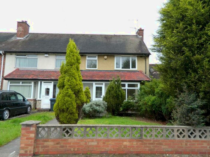 3 Bedroom House To Rent In Shard End Crescent, Birmingham, B34