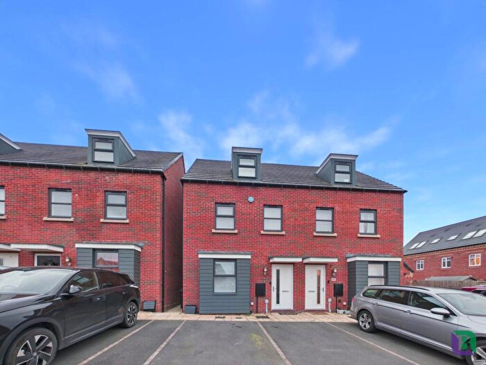 3 Bedroom Semi Detached House To Rent In Woolsley Cresscent, Eagle Farm South, MK17