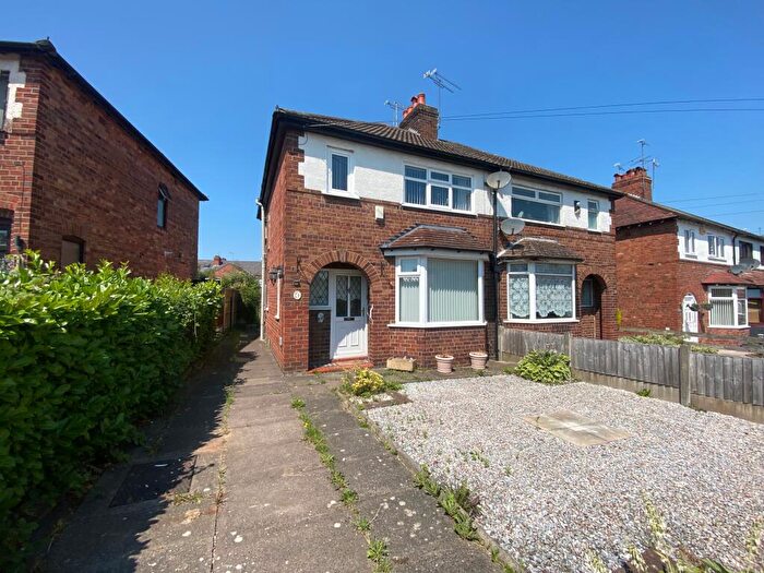 3 Bedroom Semi-Detached House For Sale In Clydesdale Avenue, Crewe, CW2
