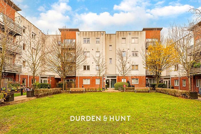 Studio To Rent In Hawker Place, Walthamstow, London, E17