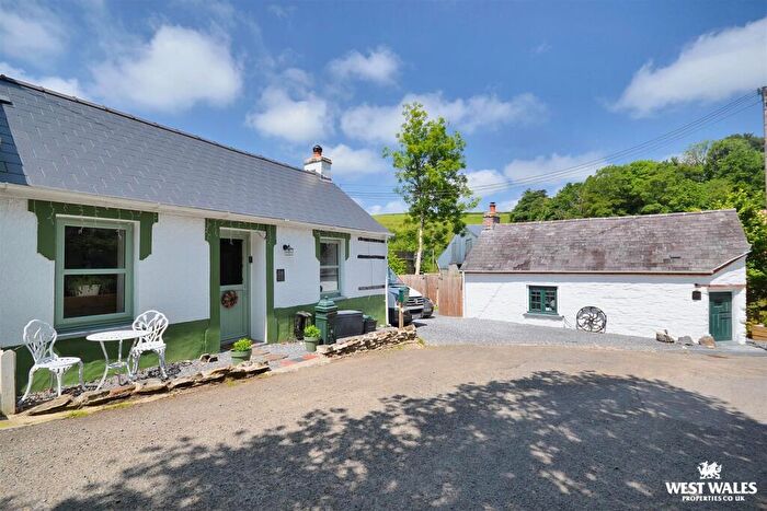 2 Bedroom Terraced Bungalow For Sale In Drefelin, Drefach Felindre, Llandysul, SA44