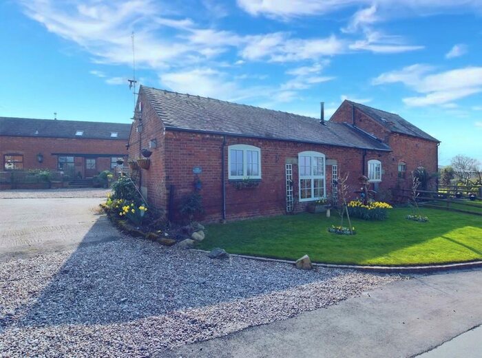 2 Bedroom Mews For Sale In Yew Tree Grange, Fradswell, ST18