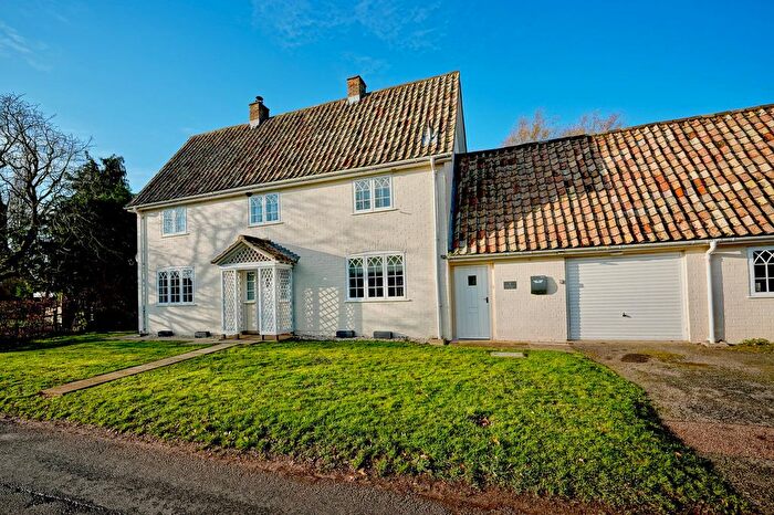 3 Bedroom Cottage For Sale In Hill Farm Cottage, Wennington, Huntingdon, PE28
