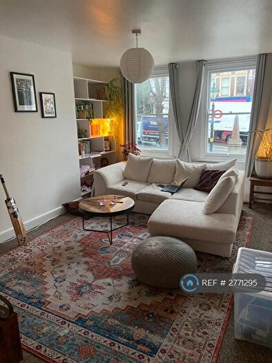 4 Bedroom Flat To Rent In Hornsey, London, N8