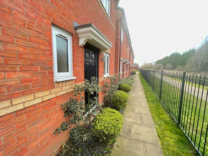 2 Bedroom Semi-Detached House To Rent In Shropshire Close, Walsall, WS2