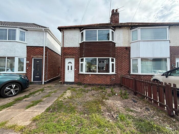 3 Bedroom Semi-Detached House For Sale In George Avenue, Skegness, PE25
