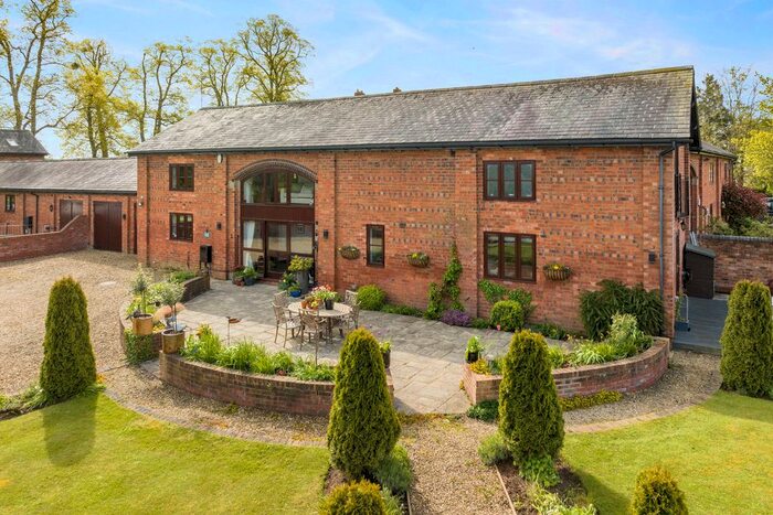 4 Bedroom Barn Conversion For Sale In Church Farm Church Lane Oddingley Droitwich, Worcestershire, WR9