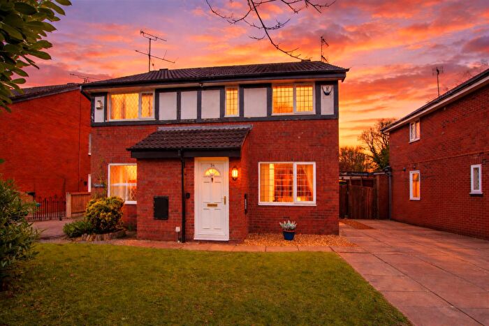2 Bedroom Semi-Detached House For Sale In Larchwood, Ashton-On-Ribble, Preston, PR2