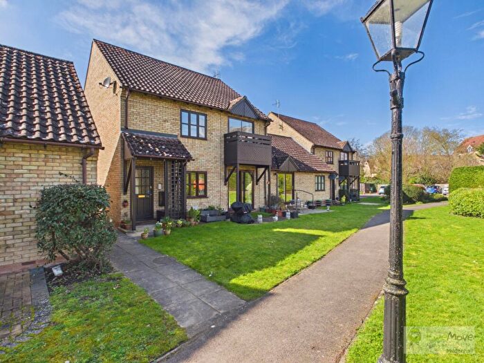 2 Bedroom Flat For Sale In Ship Gardens, Mildenhall, IP28