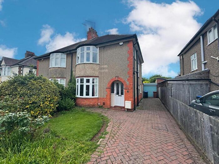 3 Bedroom Semi-Detached House For Sale In Mayfield Road, Spinney Hill, Northampton, NN3