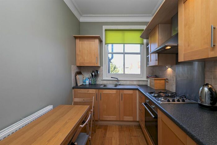 2 Bedroom Flat For Sale In Endlebury Road, London, E4