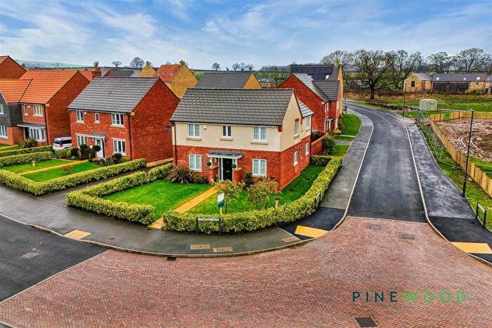 4 Bedroom Detached House For Sale In Skylarks, Winfell Road, Dunston, Chesterfield, Derbyshire, S41