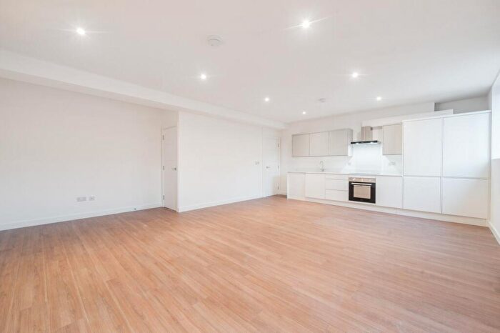3 Bedroom Flat To Rent In Sidcup High Street Sidcup, DA14
