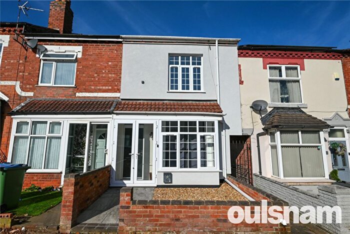 3 Bedroom Terraced House To Rent In Cemetery Road, Smethwick, West Midlands, B67