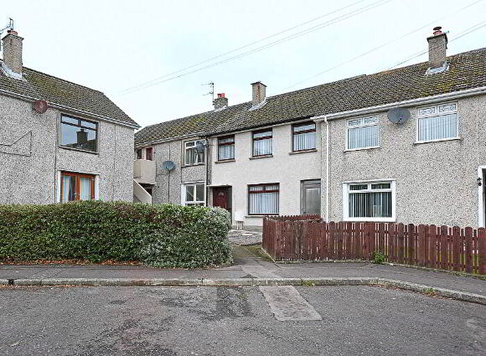 3 Bedroom Mid Terraced House To Rent In Springwell Park, Groomsport, BT19