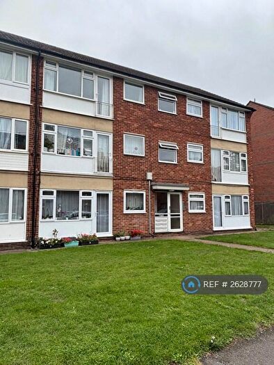 2 Bedroom Flat To Rent In Thirkleby Close, Slough, SL1