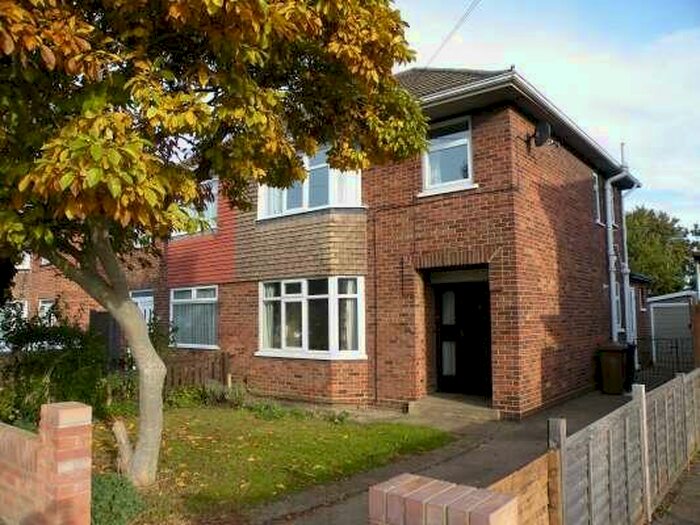 3 Bedroom Semi-Detached House To Rent In Franklyn Crescent, Peterborough, Cambridgeshire, PE1