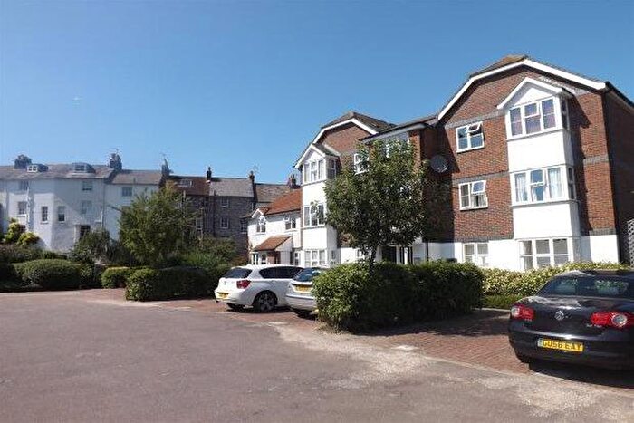 1 Bedroom Flat To Rent In Court Road, Lewes, BN7