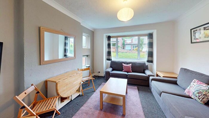 6 Bedroom House To Rent In Ferens Close., DH1