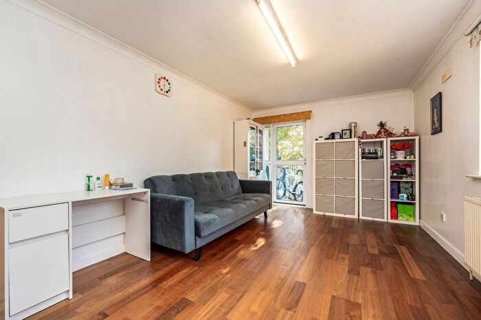 1 Bedroom Flat For Sale In Harrow Road, Wembley, HA0