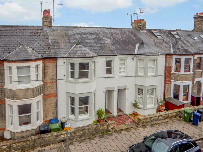 Houses for sale & to rent in CB1 3US, Cromwell Road, Romsey Cambridge