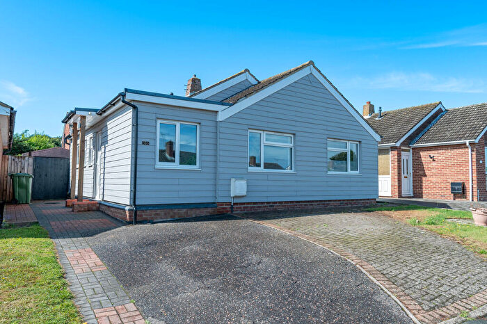3 Bedroom Detached Bungalow For Sale In New Road, Trimley St. Mary, IP11