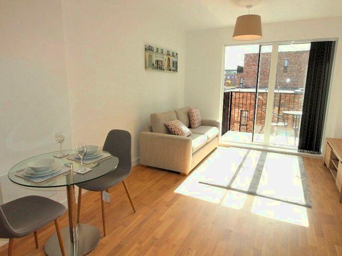 1 Bedroom Apartment To Rent In Islington Wharf Locks, Lockgate Mews, M4