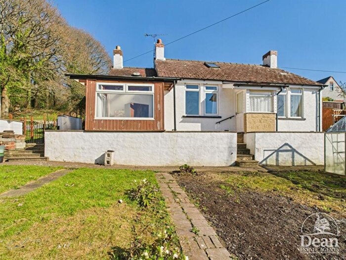 2 Bedroom Detached Bungalow For Sale In Trinity Way, Cinderford, GL14