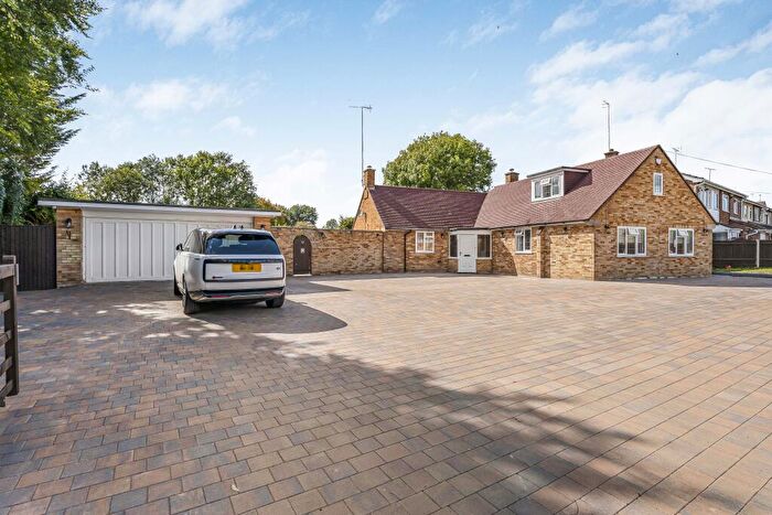4 Bedroom Detached House For Sale In Piccotts End, Hemel Hempstead, HP1