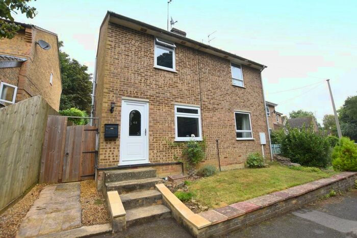 2 Bedroom Semi-Detached House For Sale In Portway Drive, Croughton, Brackley, NN13