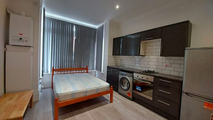 1 Bedroom Studio To Rent In Fairfield Road, Crouch End, N8